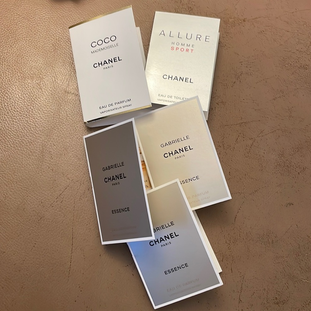 Chanel Samples